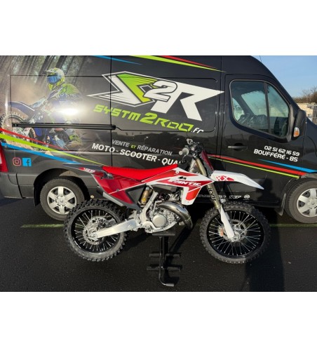 MOTO NEUVE CROSS FANTIC 125 XX 2025